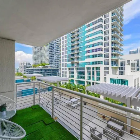 Amazing Condo With Pool At Midblock Miami Exterior photo